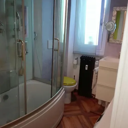 Confortevole In Borgo San Paolo 아파트 *