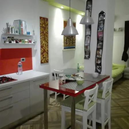 Confortevole In Borgo San Paolo 토리노