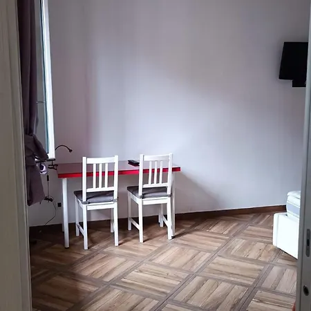 Confortevole In Borgo San Paolo 아파트 *